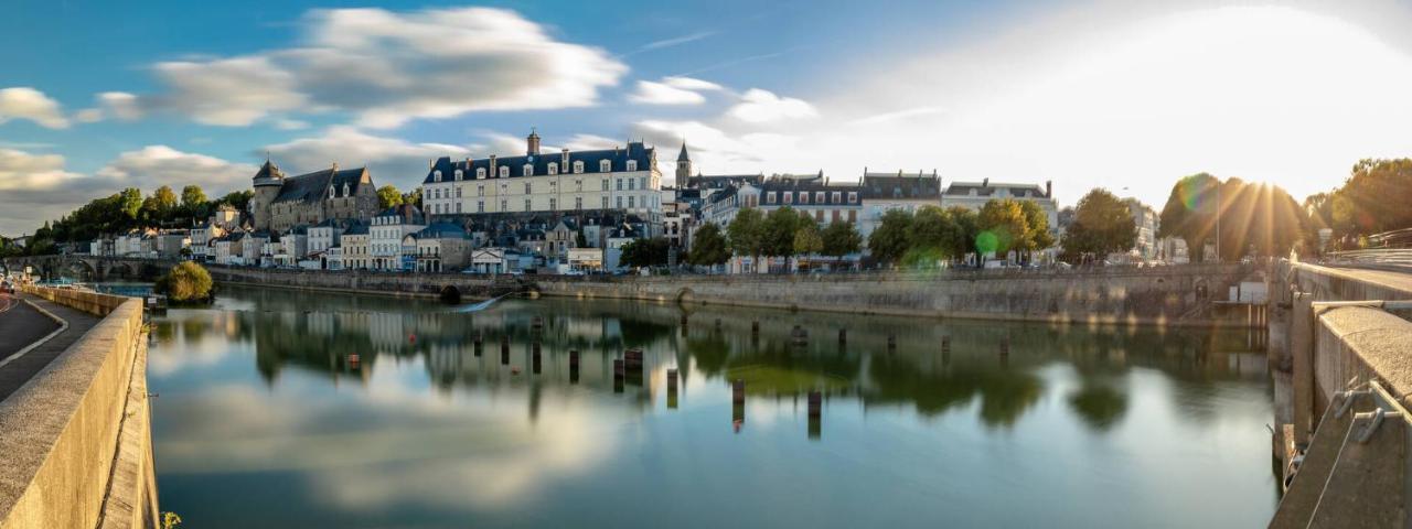 Au Coeur De Ville Laval  Exterior foto