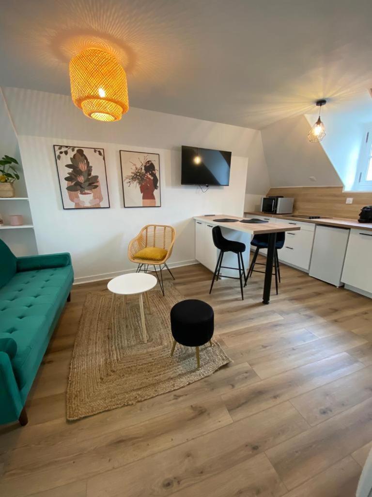 Au Coeur De Ville Laval  Habitación foto